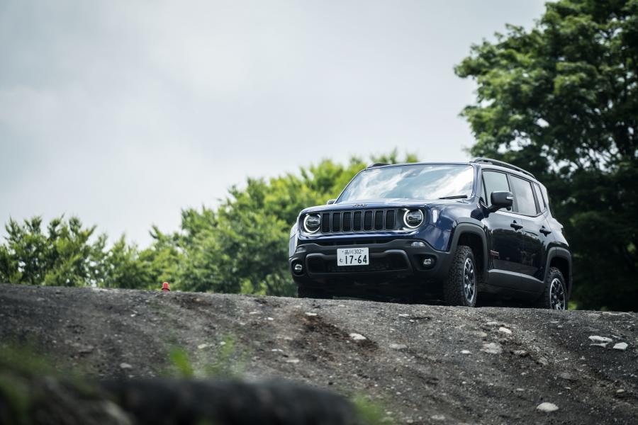  Jeep Renegade Trailhawk (BU) 2019 года  (JP) (фото 2 из 8)